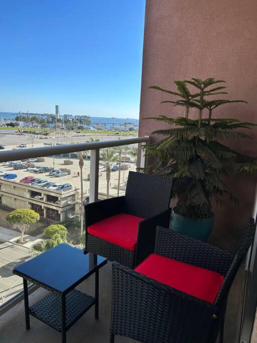 A Corner Unit With Ocean Views From Every Room Long Beach Buitenkant foto